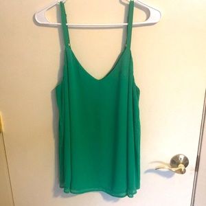 Green flowy tank